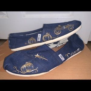 Disney Toms